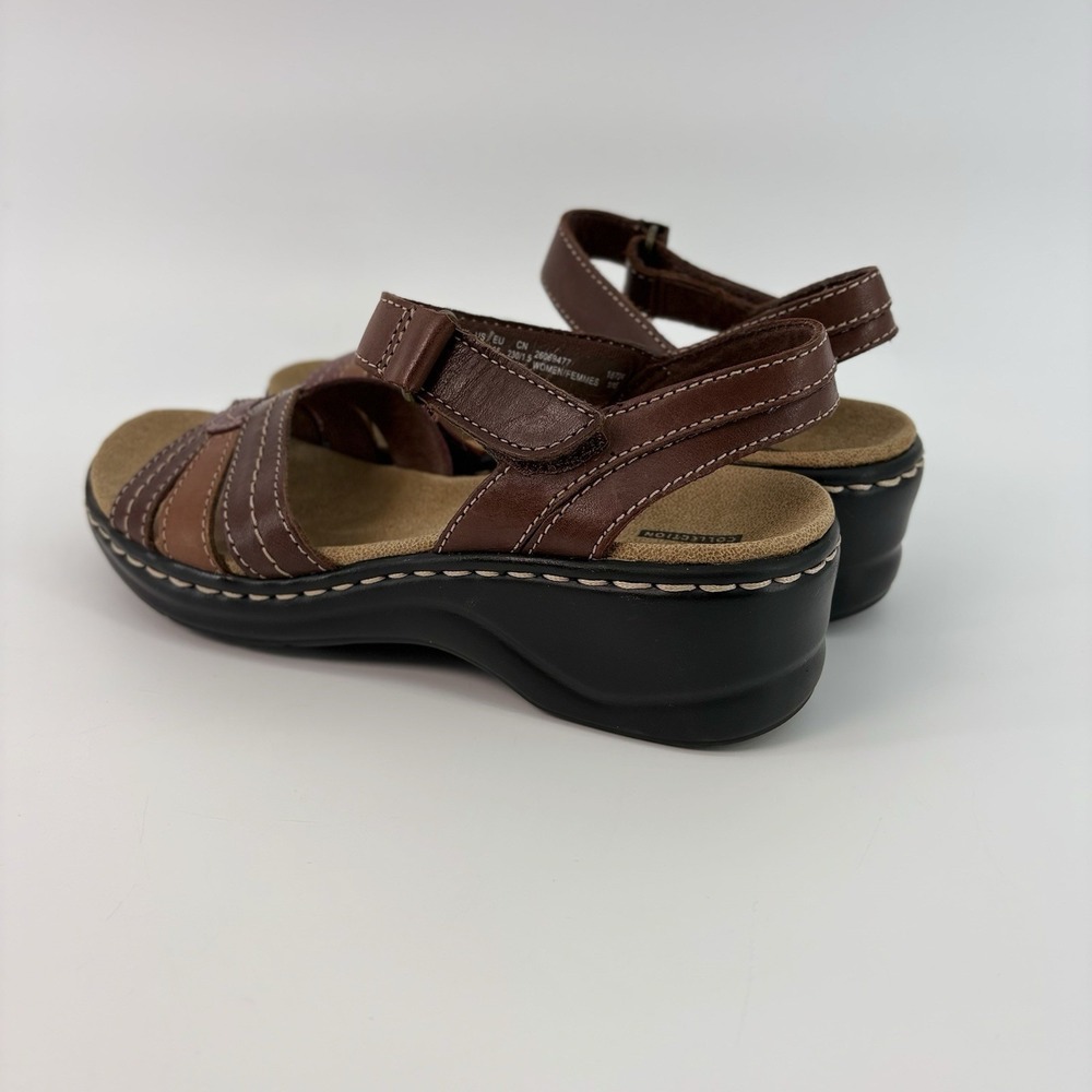 Clarks Collection Women's Sz 6 Brown Leather Adjustable Comfort Walking Sandals - Picture 5 of 13